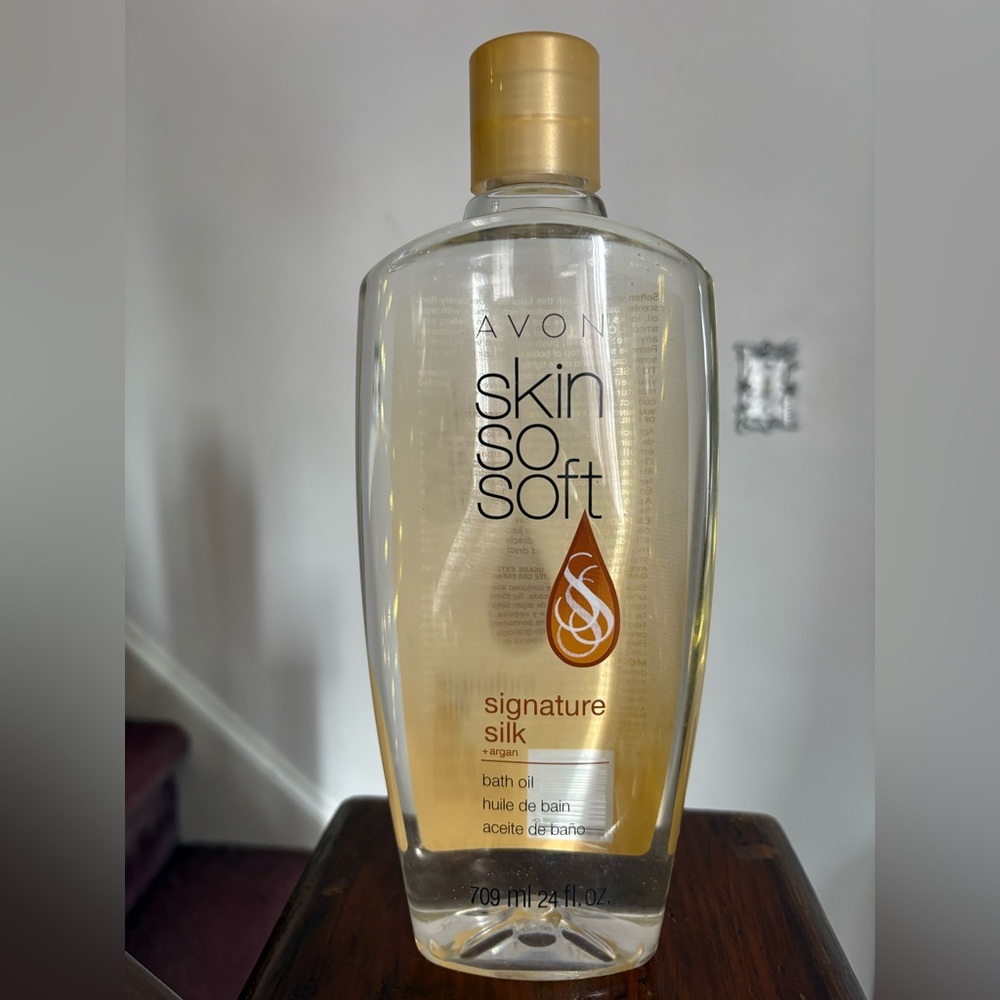 NEW AND SEALED Avon Skin So Soft Plus Argan Bath Oil 24 Ounces